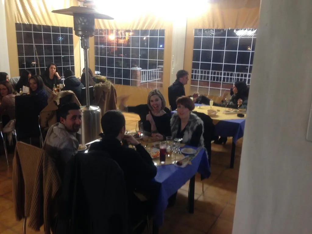 Hostal Restaurante Garballo Moraleda De Zafayona Pensión