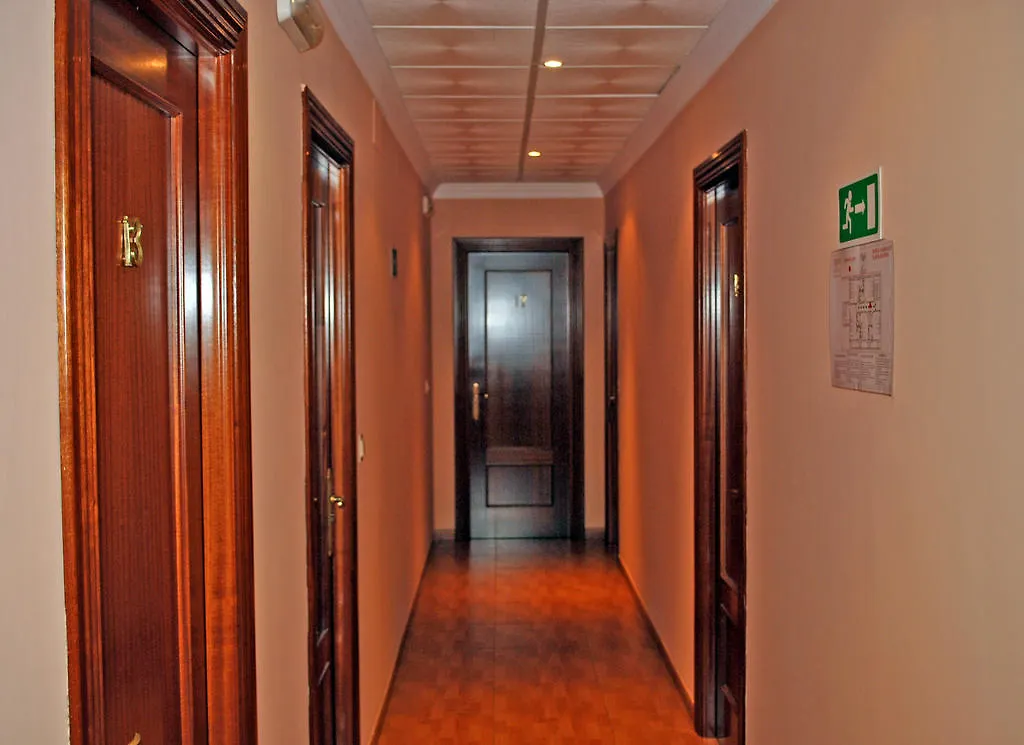 Hostal Restaurante Garballo Moraleda De Zafayona 게스트하우스