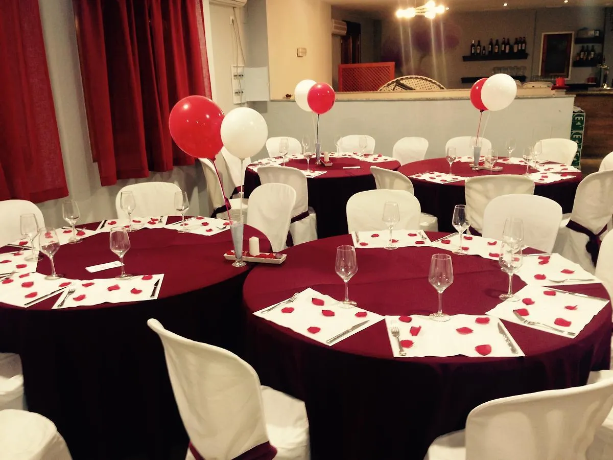 게스트하우스 Hostal Restaurante Garballo Moraleda De Zafayona 스페인
